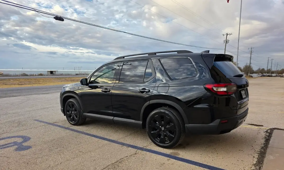 Best Crystal Black Pearl Color and Wheel Combination oh Honda Pilot
