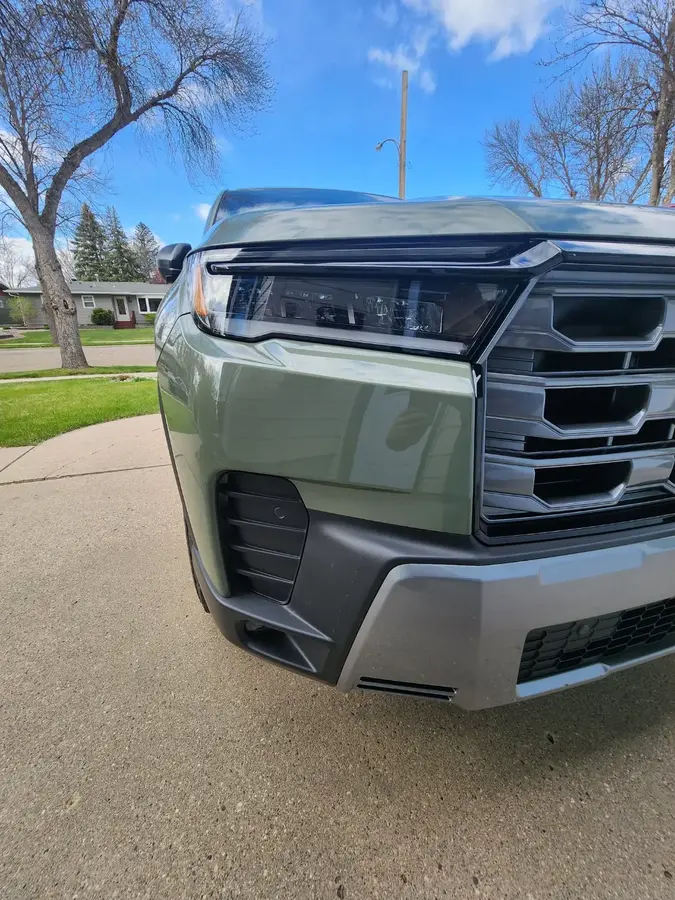 Headlight of Honda Pilot Ash Green Metallic