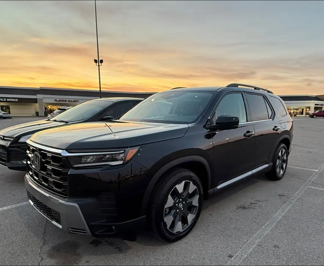 Honda Crystal Black Pearl During Sunset
