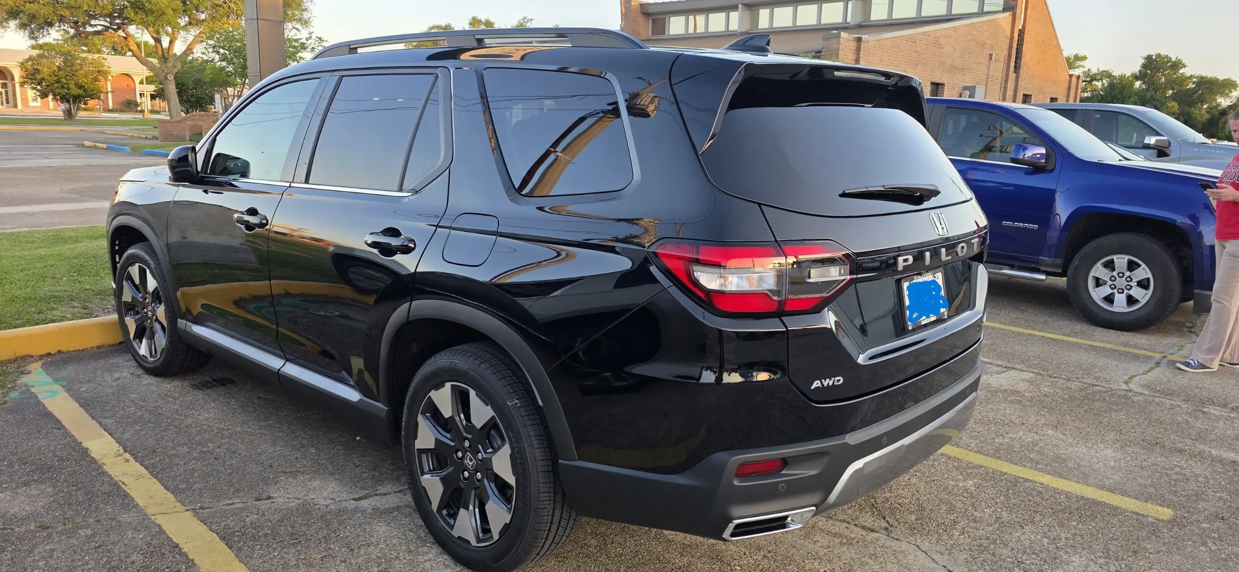 Honda Pilot Elite AWD on Crystal Black Pearl