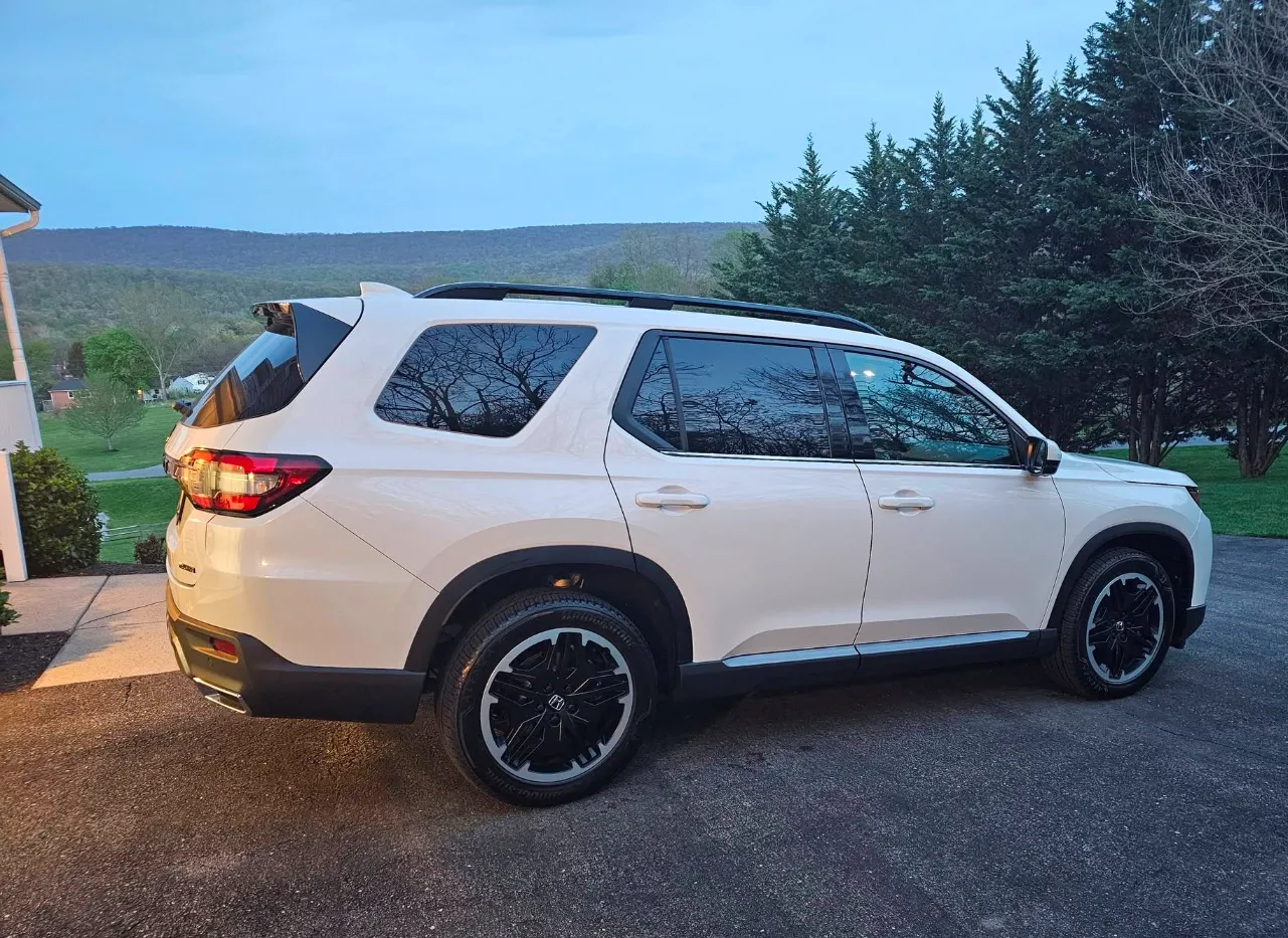 Honda Pilot SUV Shown in Platinum White Pearl