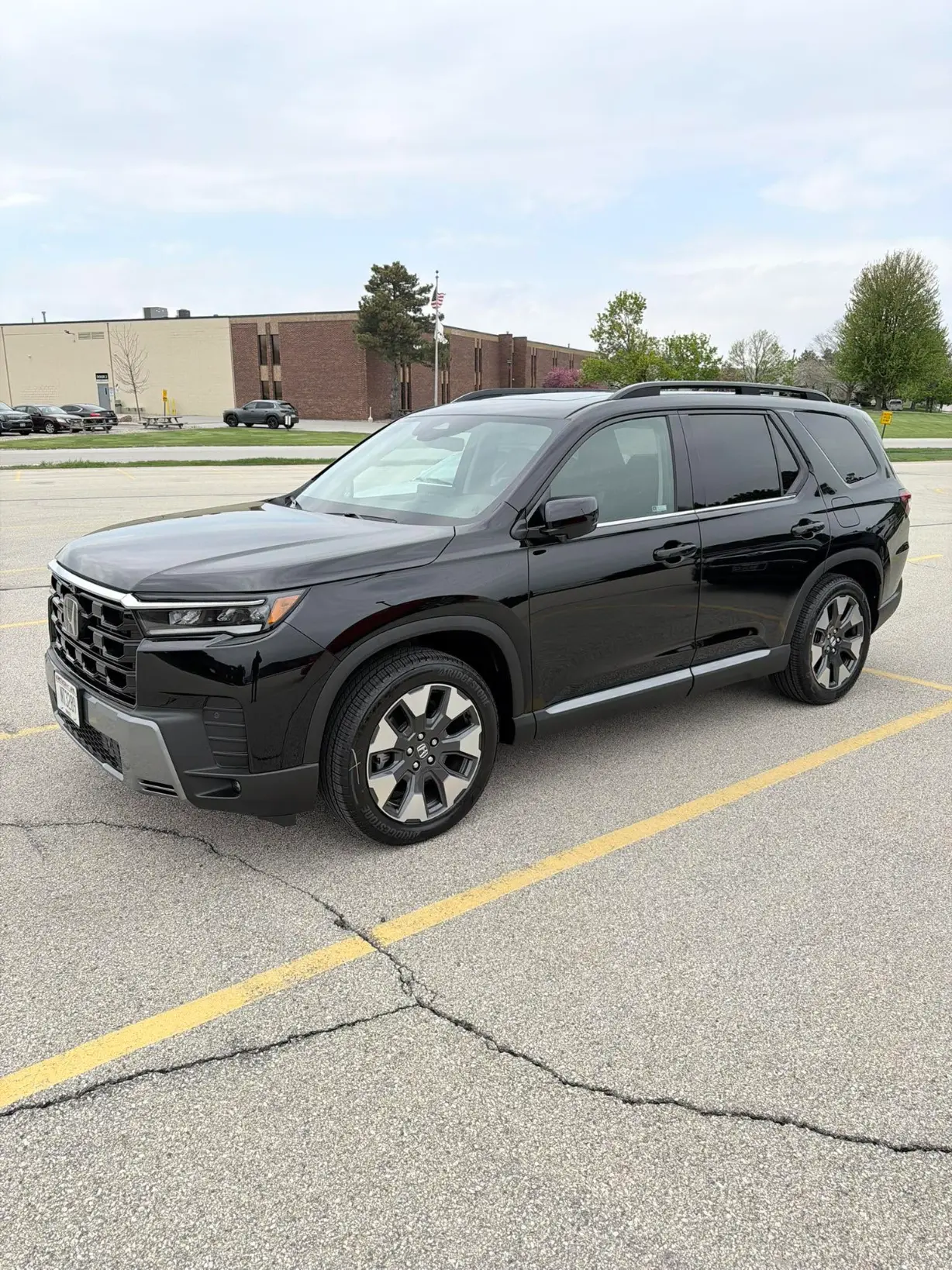 Honda Pilot Shown in Crystal Black Pearl Paint