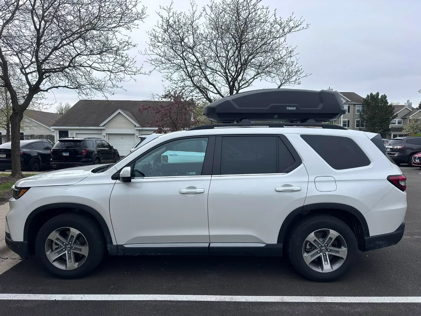 Honda Pilot With Platinum White Pearl Paint