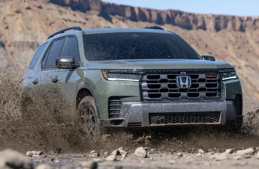 Off-road styled Honda Pilot Trailsport with Ash Green Metallic Color