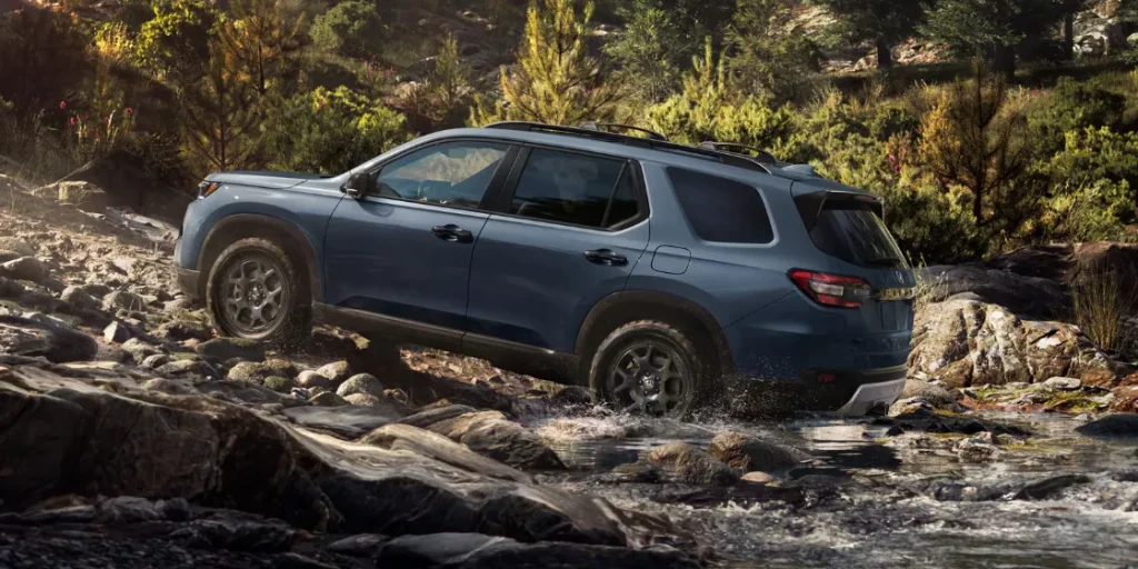 Official Picture of Honda Pilot with Smoke Blue Pearl Color
